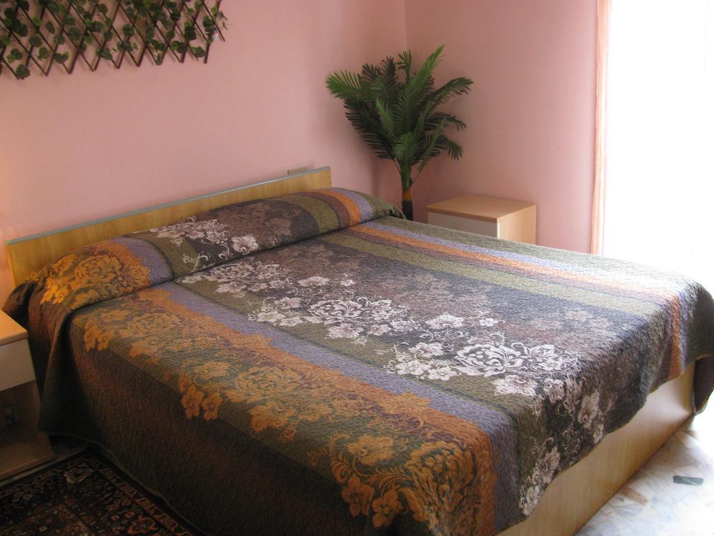 The Caponi Bros Bed & Breakfast Mestre Room photo